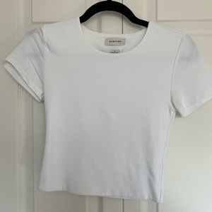 Aritzia contour crew crop top